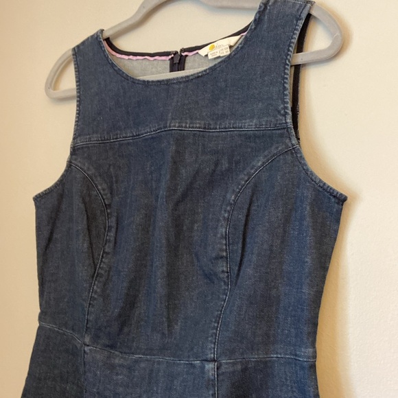 Boden Scoop Neck Sleeveless Stretch Denim Cotton Shift mini Dress size 8R - Picture 3 of 6